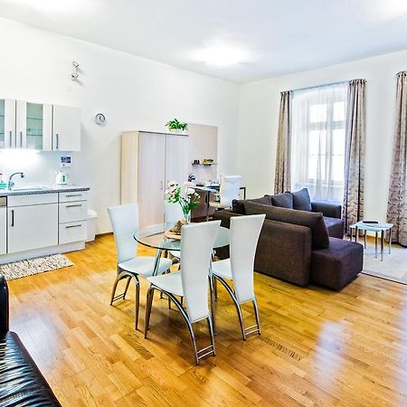 Central Apartmany Biela Street Bratislava Dış mekan fotoğraf