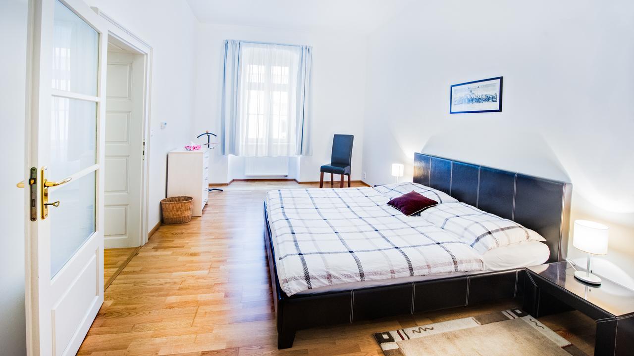 Central Apartmany Biela Street Bratislava Dış mekan fotoğraf