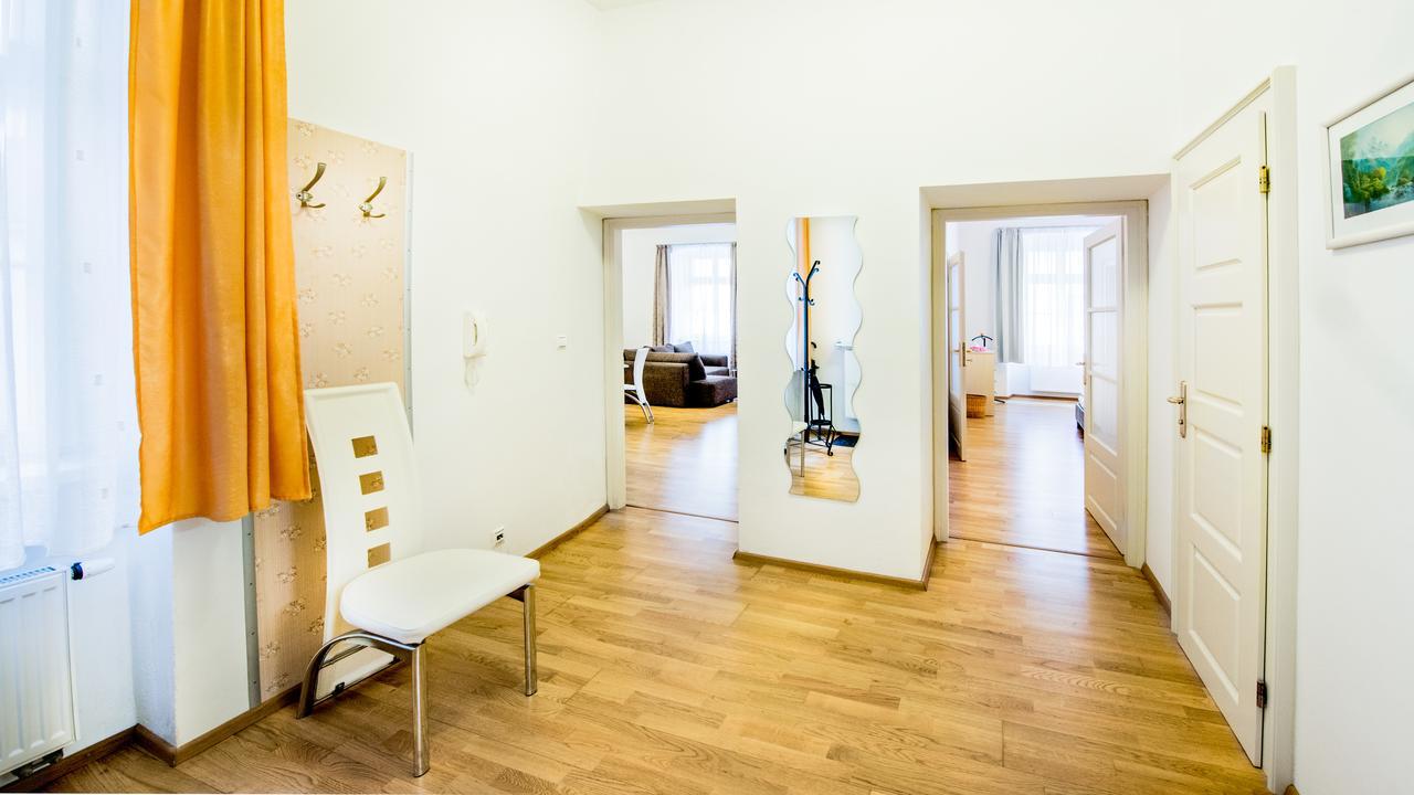 Central Apartmany Biela Street Bratislava Dış mekan fotoğraf