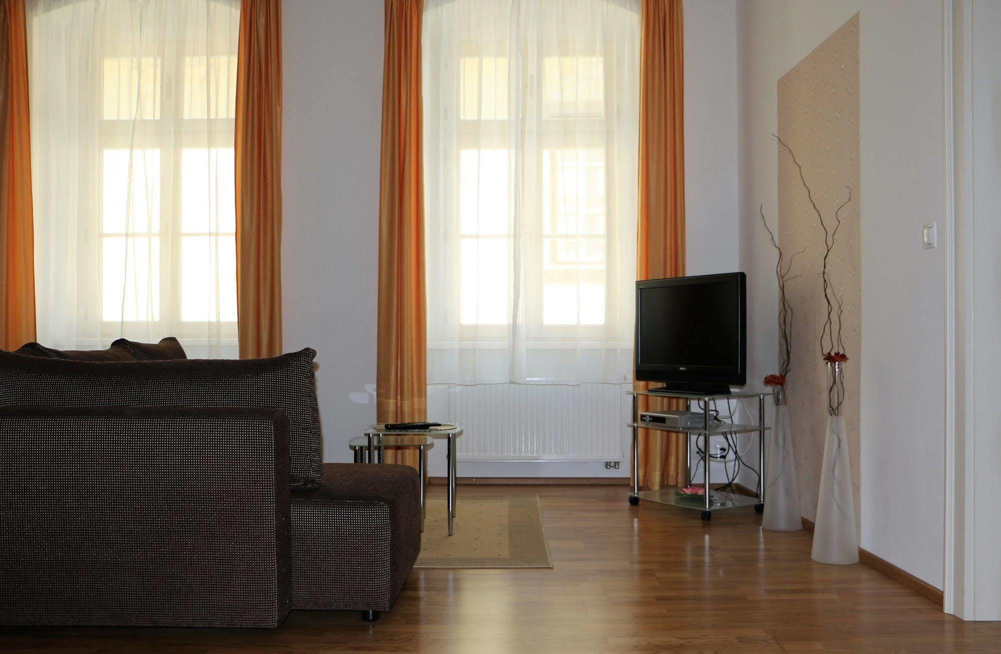 Central Apartmany Biela Street Bratislava Dış mekan fotoğraf