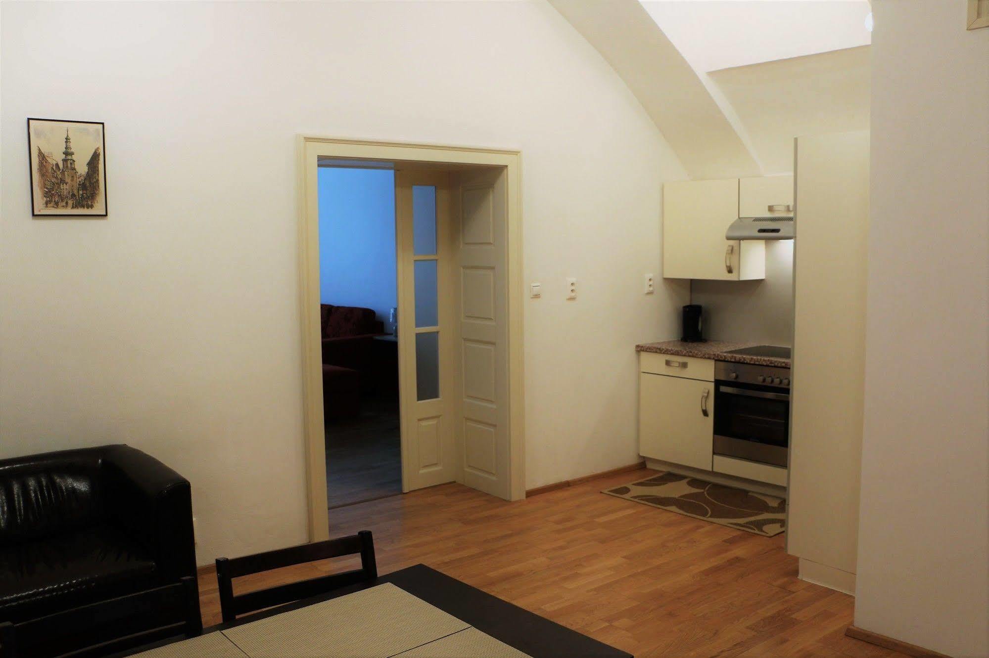 Central Apartmany Biela Street Bratislava Dış mekan fotoğraf